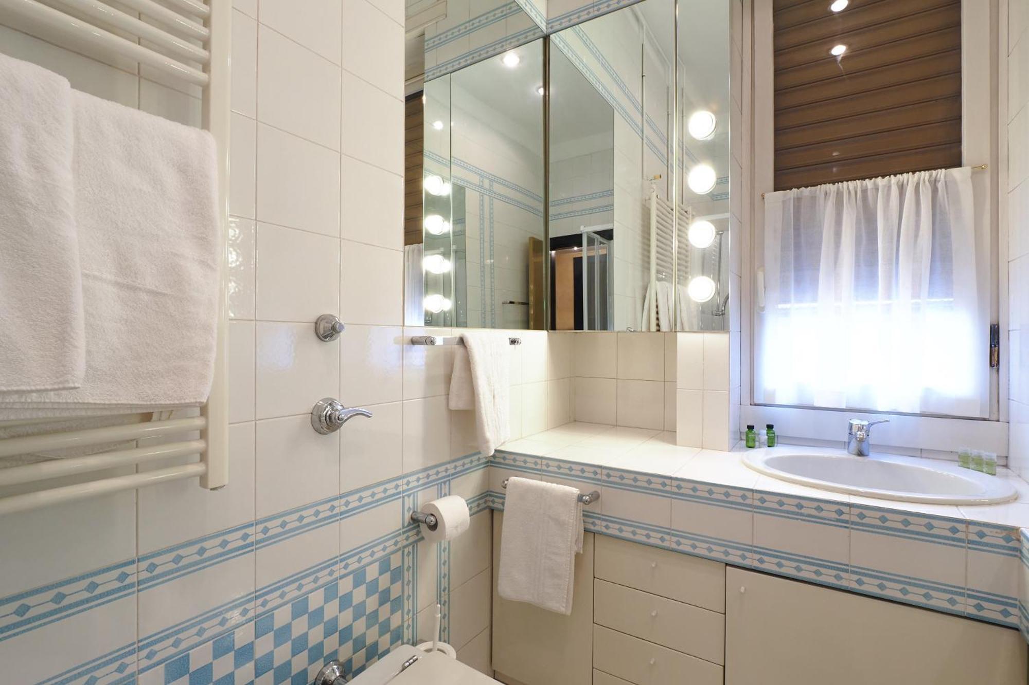 Homnest I S.Ambrogio Elegant Apt มิลาน ภายนอก รูปภาพ